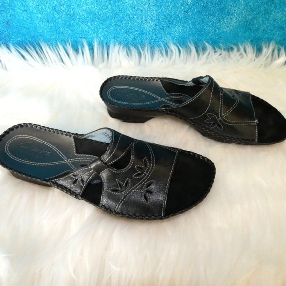 NEW Clarks Black Slide Sandals Size 7N - Picture 5 of 11